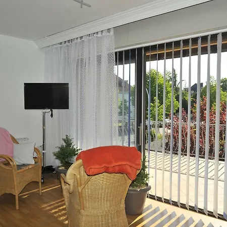 بيت ضيافة Zur Herzklinik باد اوينهاوسن