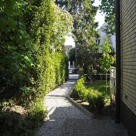 Zur Herzklinik بيت ضيافة *