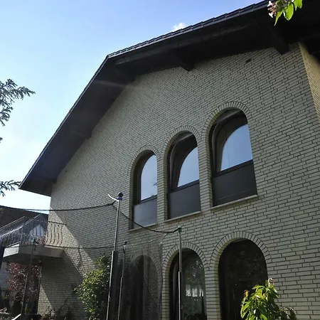 Zur Herzklinik Guest house