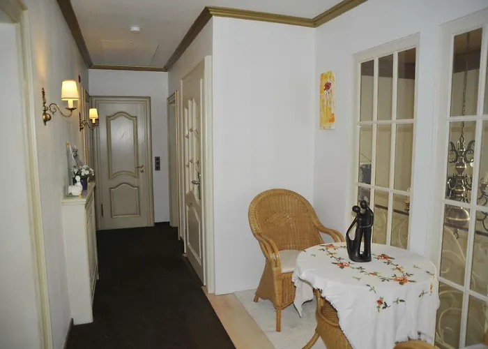 Zur Herzklinik بيت ضيافة باد اوينهاوسن